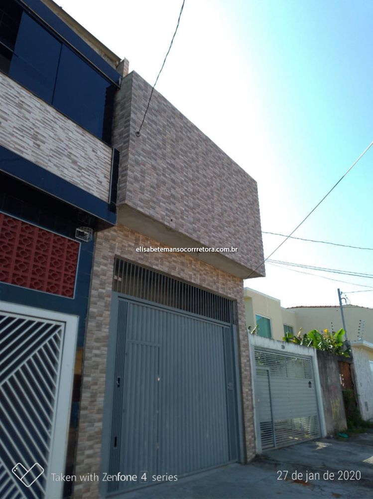 Casa Padrão Centro 3 dormitorios 3 banheiros 2 vagas na garagem